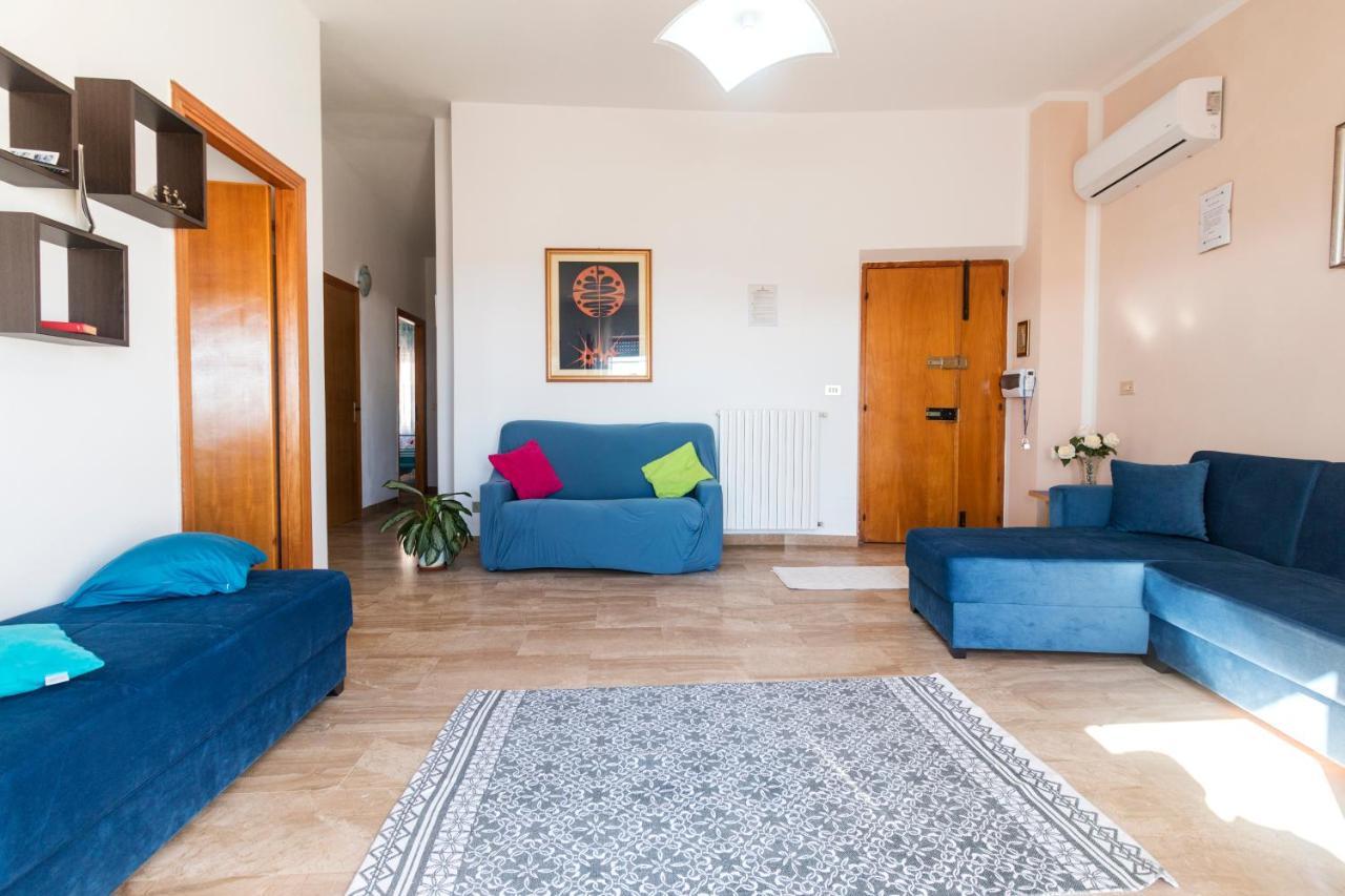 White Rose Suite Apartment Cala Gonone Εξωτερικό φωτογραφία