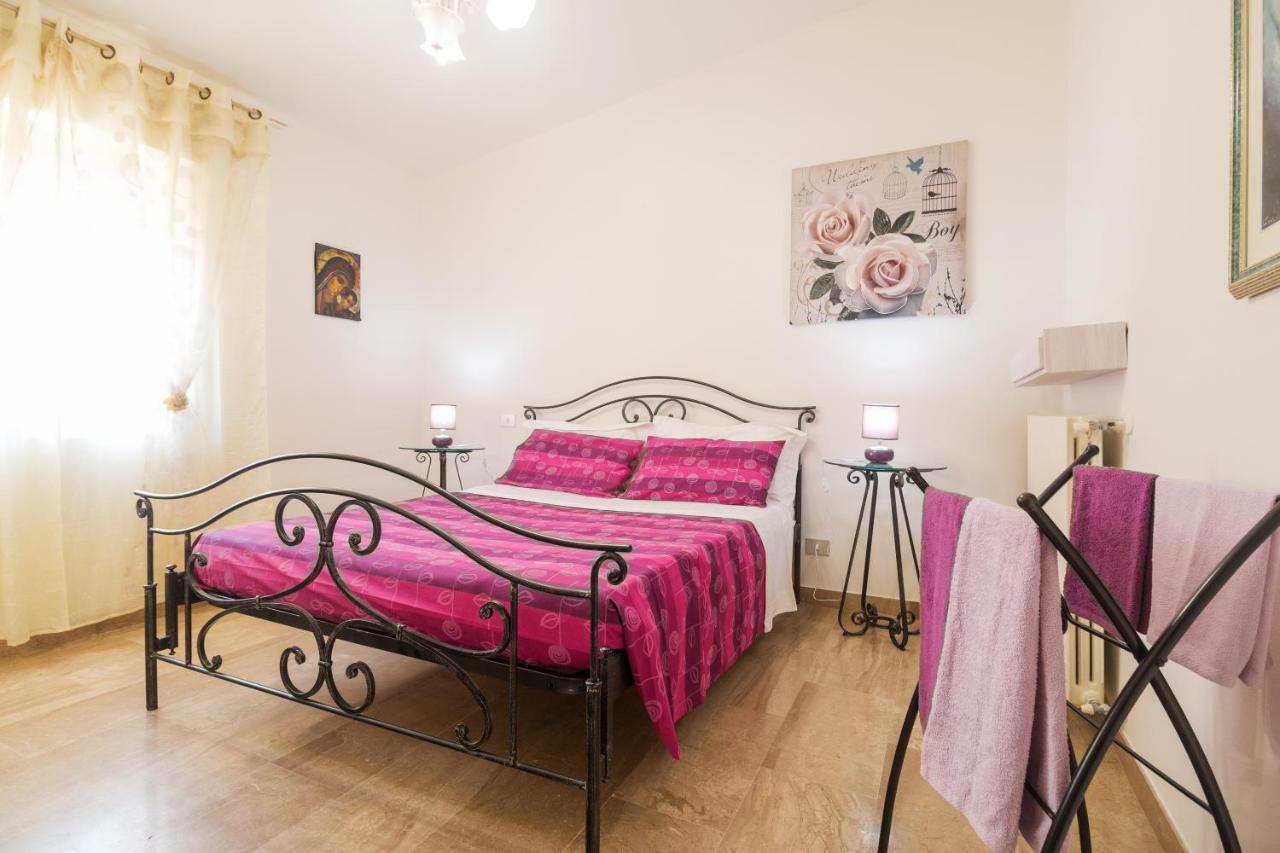 White Rose Suite Apartment Cala Gonone Εξωτερικό φωτογραφία